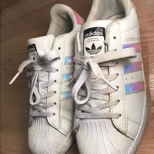 Adidas superstars
